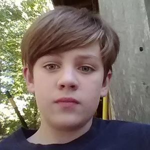 Meet your Posher, Dakota